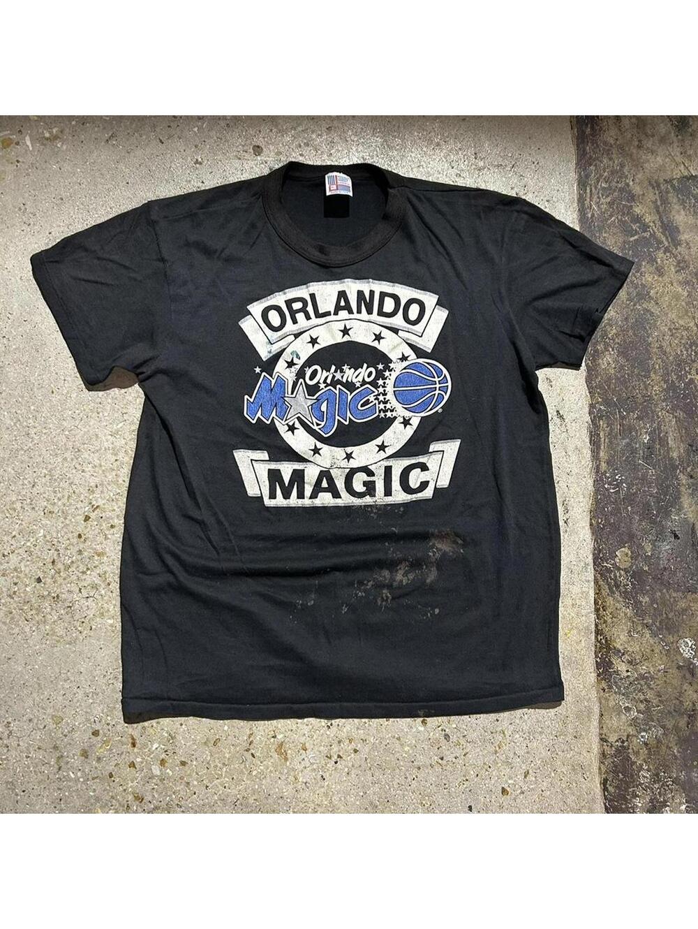 Vintage 80s faded and distressed Orlando magic black tee shirt